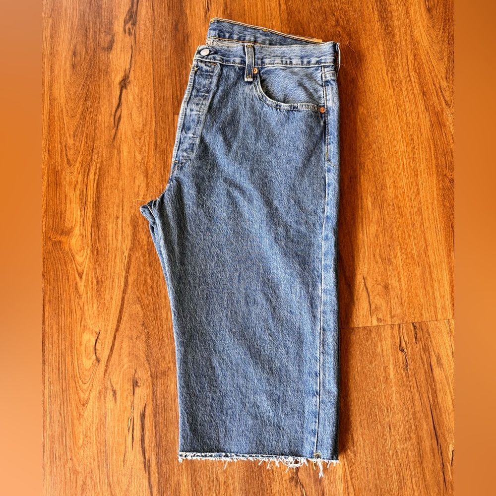 Levi's 501 Long Jeans Denim Shorts Jorts Size 38 NWT